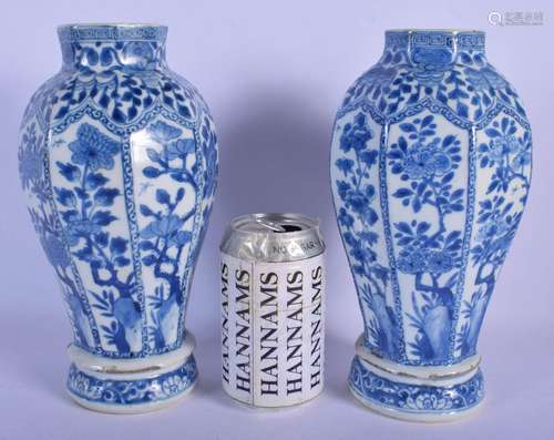 A PAIR OF EARLY 18TH CENTURY CHINESE BLUE AND WHITE PORCELAI...