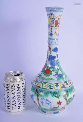 AN EARLY 20TH CENTURY CHINESE FAMILLE VERTE PORCELAIN VASE b...