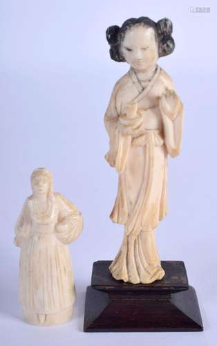 AN UNUSUAL 19TH CENTURY JAPANESE MEIJI PERIOD CARVED IVORY F...