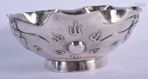 A 19TH CENTURY CHINESE EXPORT SCALLOPED SILVER BOWL decorate...