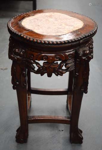 A 19TH CENTURY CHINESE HARDWOOD AND MARBLE STAND Qing. 48 cm...