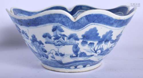 A LATE 18TH CENTURY CHINESE BLUE AND WHITE PORCELAIN BOWL La...