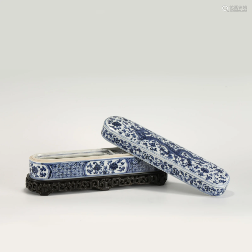 MING BLUE AND WHITE STATIONERY BOX