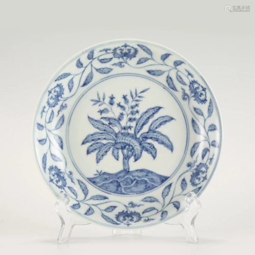 MING CHENGHUA BLUE AND WHITE PLATE