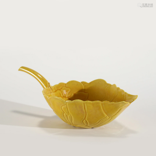 QING QIANLONG LOTUS LEAF CUP