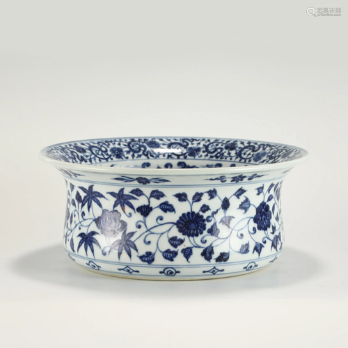 MING BLUE AND WHITE FLOWER POT