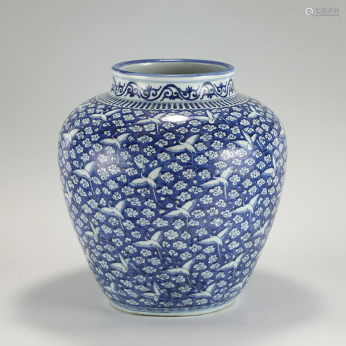 MING JIAJING BLUE AND WHITE BIG JAR