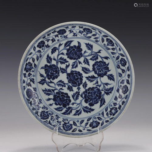 MING BLUE & WHITE SIX BLOOMS CHARGER