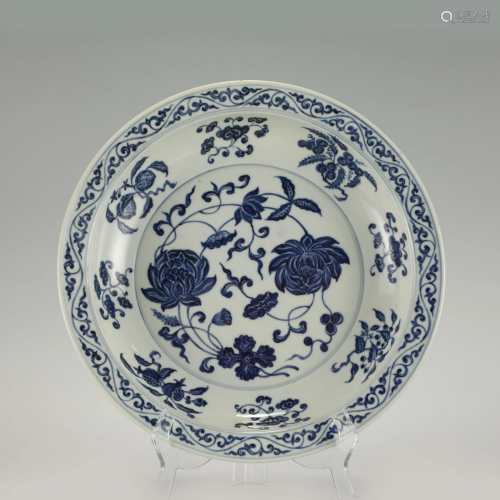 MING BLUE AND WHITE PEONY PLATE