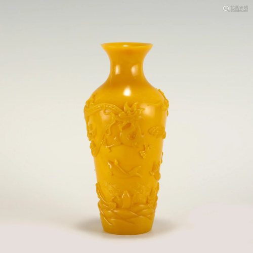 QING QIANLONG BEIJING GLASS VASE