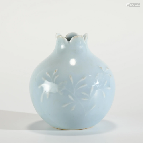 QING DAOGUANG SKY BLUE GLAZED POMEGRANATE WATER POT