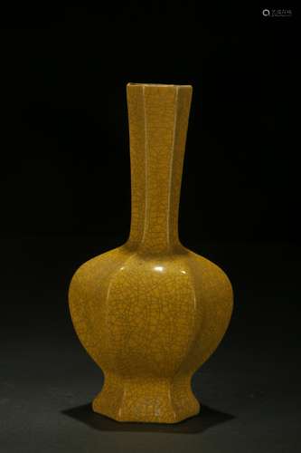 Yellow-glazed Vase