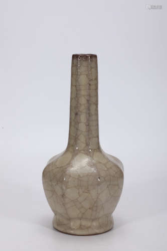 Guan Ware Long Neck Lobe Vase
