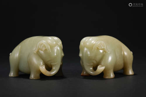 Qing Dynasty Hetian Jade Elephant