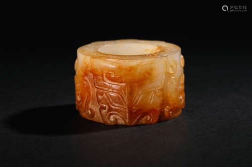 Han dynasty Hetian jade beast pattern pull finger