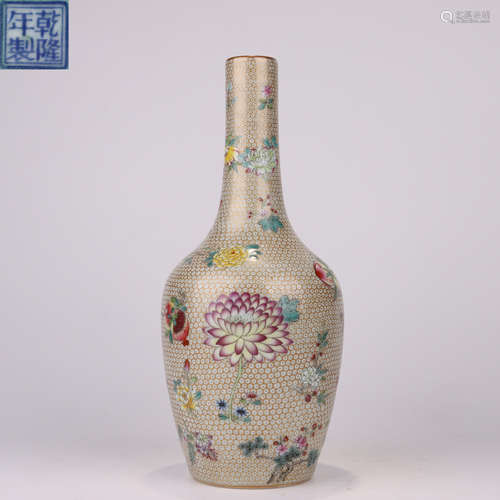 Qing Dynasty Pastel Flower Bottle