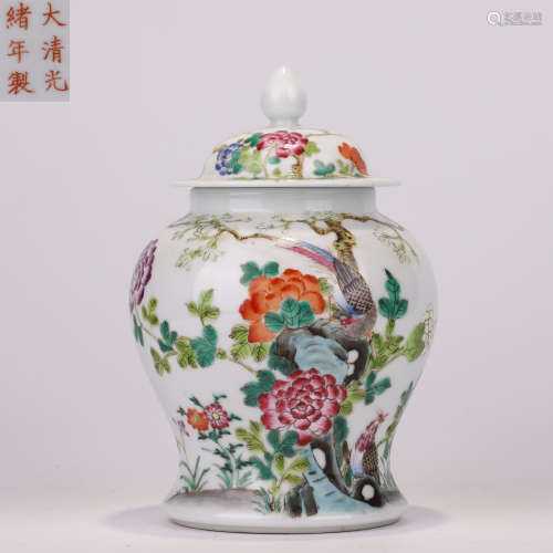 Qing dynasty famille rose flower cap bottle