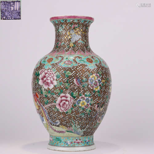 Qing Dynasty Pastel Flower Bottle