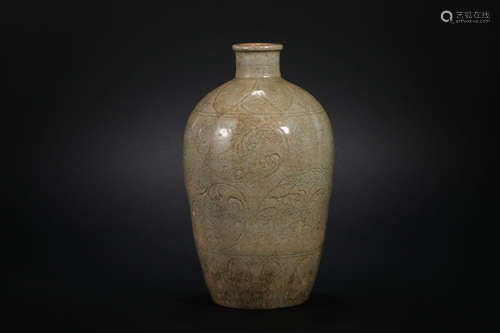 Song Dynasty Celadon Flower Vase