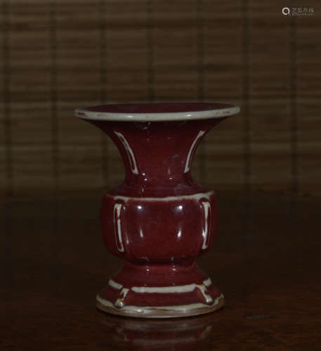 A peachbloom-glazed vase