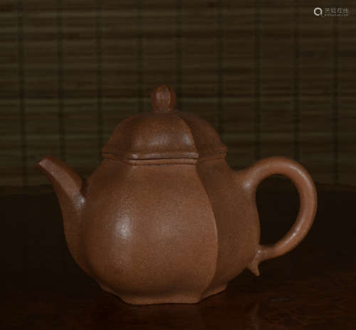 A Zisha Tea pot