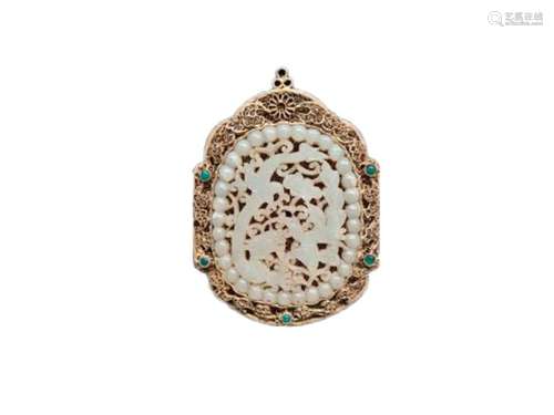 CHINESE JADE & ENAMEL PENDANT SET ON SILVER