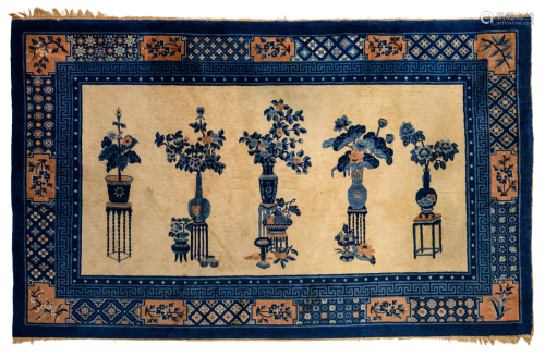 A Chinese rug, decorated with flower vases, 170 x 274