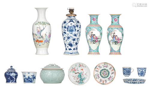 A collection of Chinese porcelain items, 18thC -