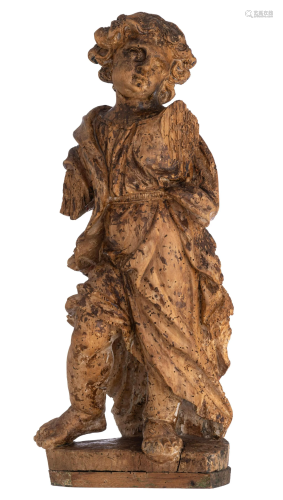 A Baroque sculpture of an angel, limewood, 17thC, H 58