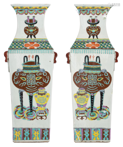 A pair of Chinese famille rose quadrangular vases,