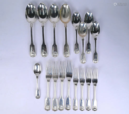 Silver part set of fiddle, thread and shell flatware