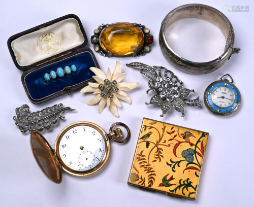 Collection of antique and vintage jewellery items