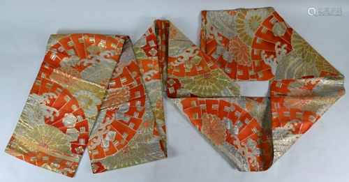 A vintage Japanese Maru Obi (Kimono sash)