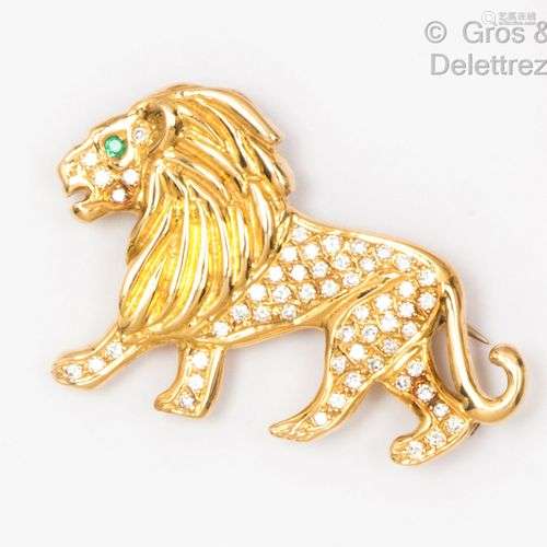 Broche « Lion » en or jaune, composée d’une plaque ciselée p...