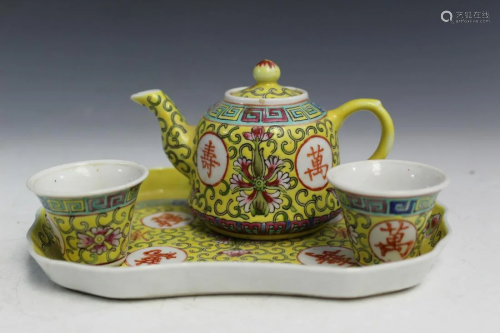 Chinese Porcelain Miniature Tea Set.