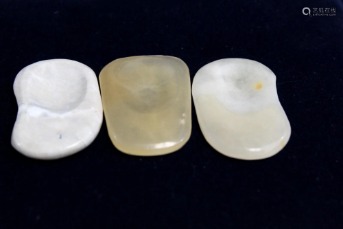Chinsee Three Stone Snuff Dishes.