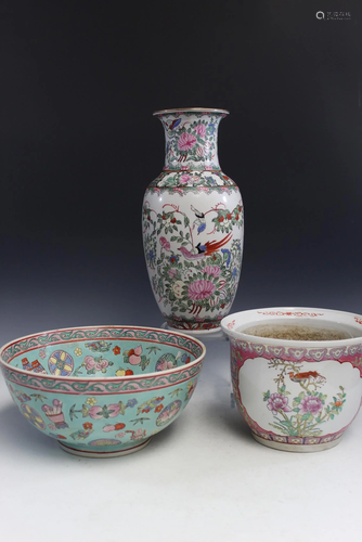 Three Chinese Porcelain Items