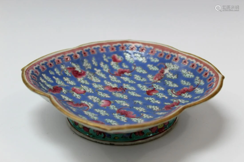 Chinese Famille Rose Porcelain Dish with Bats and Cloud