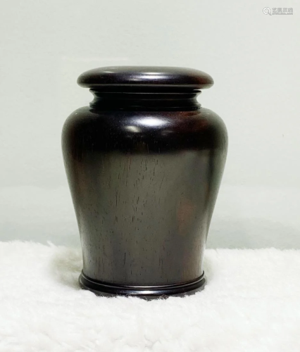 A ZITAN WOOD CARVING JAR WITH COVER