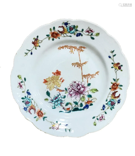 A FAMILLE ROSE 'FLOWER BLOSSOMS' PORCELAIN PLATE