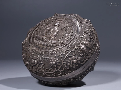 SHAKYAMUNI-ENGRAVED SILVER COVERED BOX