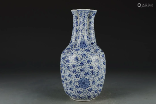 BLUE AND WHITE FLORAL THREE-SPOUTED VASE