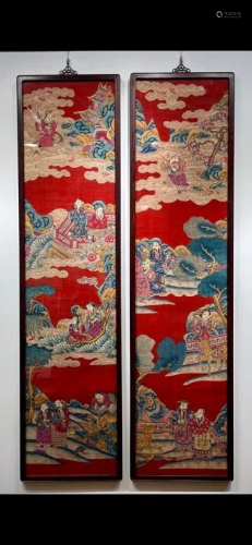 PAIR OF K'O-SSU EMBROIDERY HANGING SCREENS