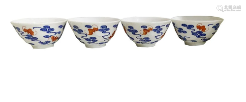 FOUR FAMILLE ROSE 'BAT AND CLOUDS' CUPS