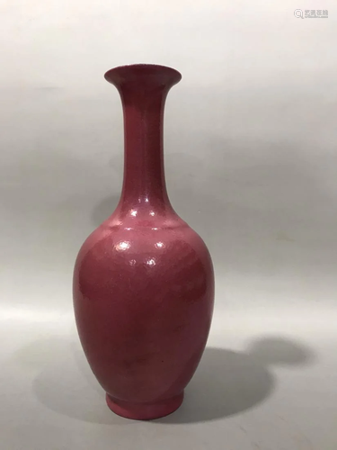 MONOCHROME ROUGE-RED GLAZED GUANYIN VASE