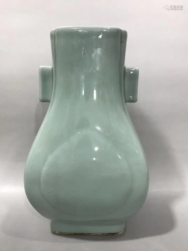 MONOCHROME CELADON GLAZED TUBE-EAR ZUN VASE