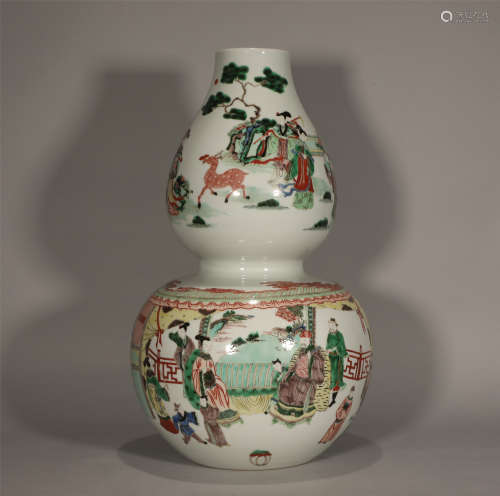 Gourd bottle of Kangxi colorful figures in Qing Dynasty.