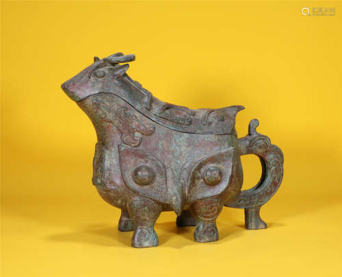 A Bronze Food Vessel Shang Style