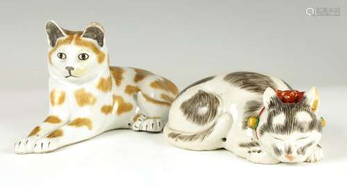 TWO CONTINENTAL PORCELAIN RECUMBENT CATS