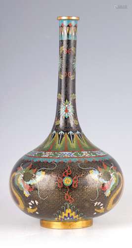 A 20TH CENTURY CHINESE CLOISONNE VASE